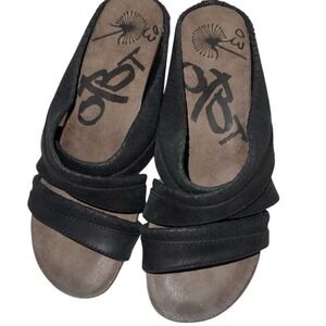 OTBT comfort Women's Black Wedge Sandals Size 7M Casual Slip On suede upper cork